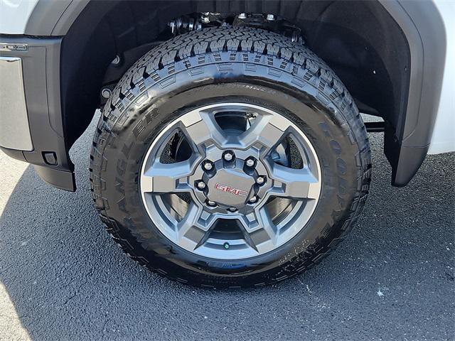 Photo of 2025 Summit White GMC Sierra 2500