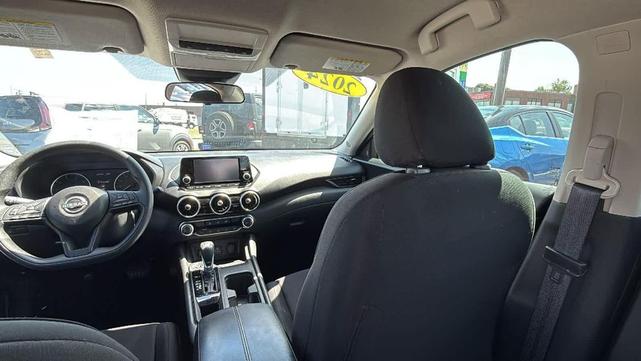 Photo of 2024 Super Black Nissan Sentra