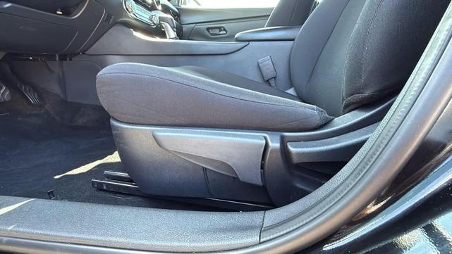 Photo of 2024 Super Black Nissan Sentra