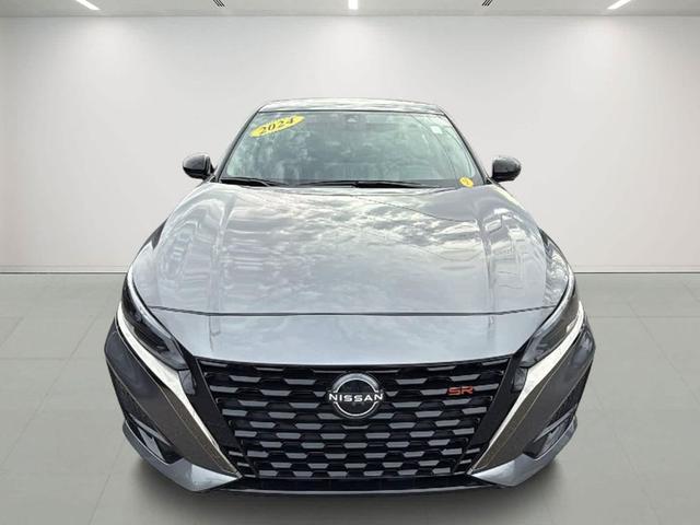 Photo of 2024 Gun Metallic Nissan Altima