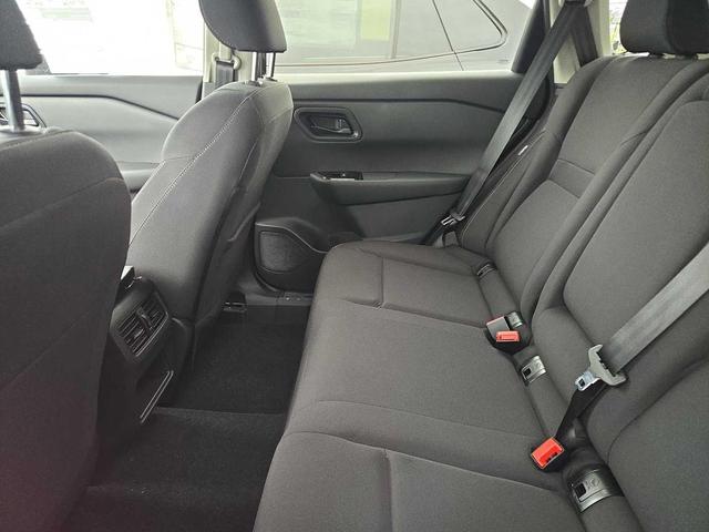 Photo of 2026 Super Black Nissan Rogue