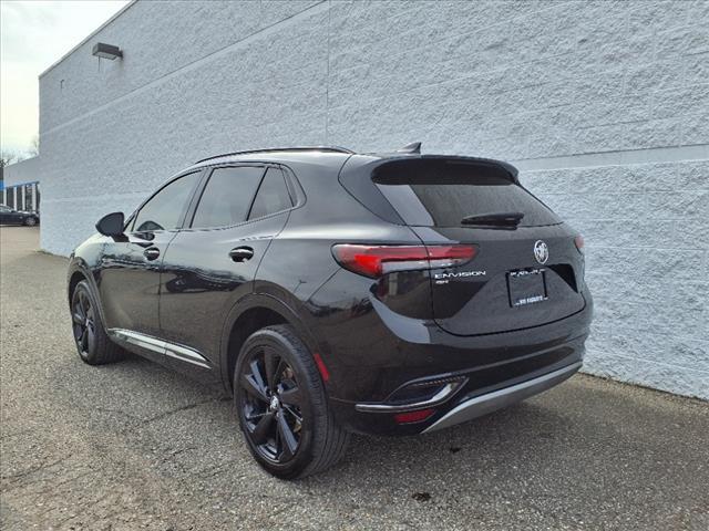 Photo of 2022 Ebony Twilight Metallic Buick Envision