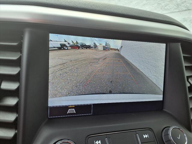 Photo of 2022 White GMC Acadia