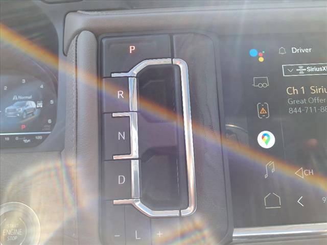 Photo of 2022 White Frost Tricoat GMC Yukon