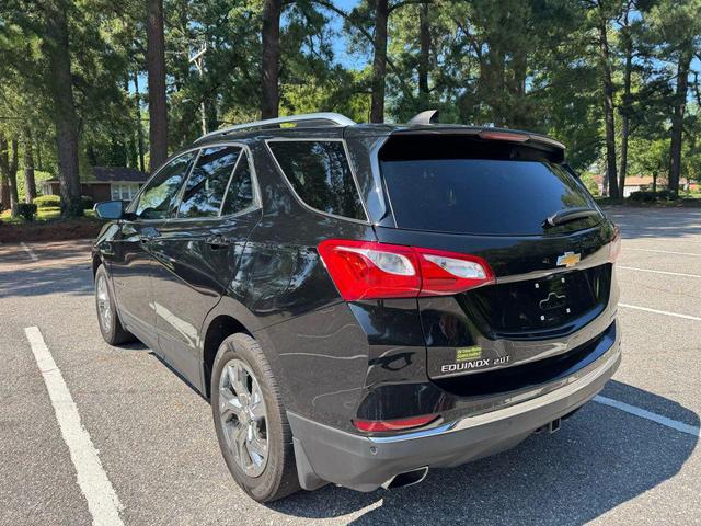 Photo of 2018 Mosaic Black Metallic Chevrolet Equinox