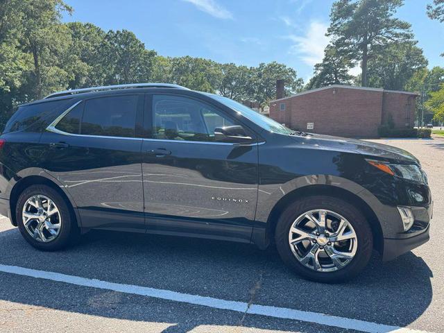 Photo of 2018 Mosaic Black Metallic Chevrolet Equinox