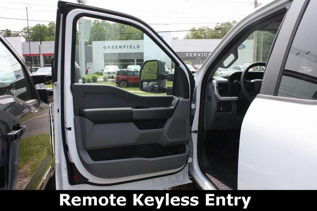 Photo of 2025 Gray Ford F-350