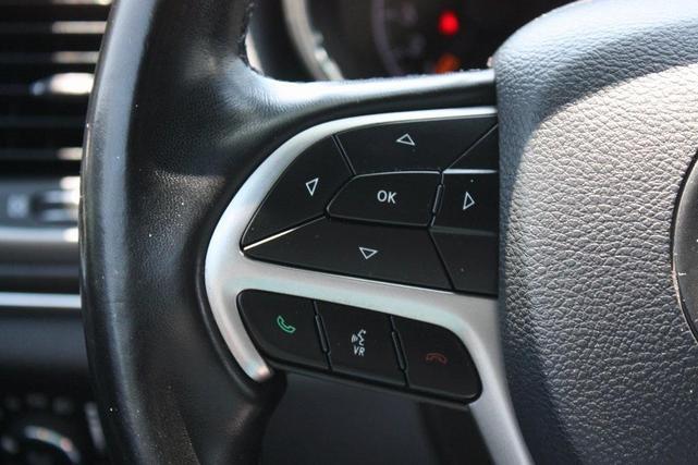 Photo of 2020 Diamond Black Jeep Grand Cherokee