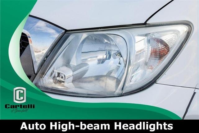 Photo of 2019 Blizzard Pearl Toyota Highlander