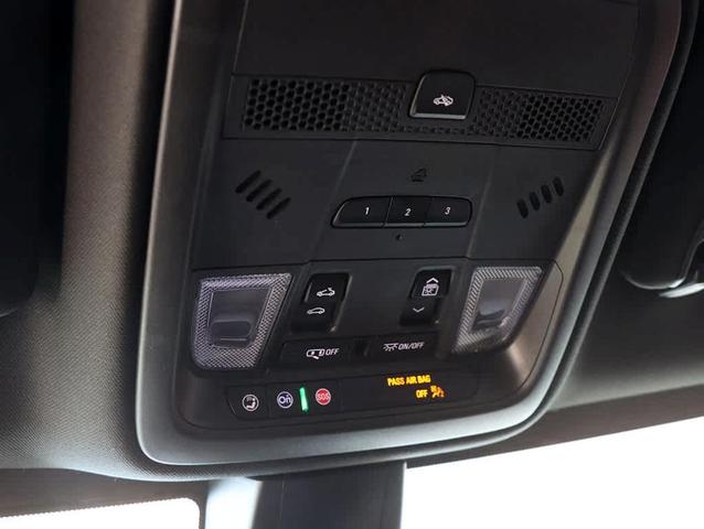 Photo of 2021 Crystal White Tri-Coat Cadillac XT5