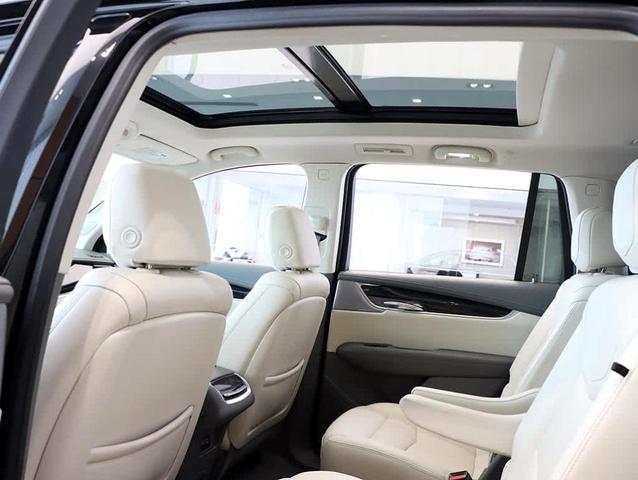 Photo of 2024 Stellar Black Metallic Cadillac XT6