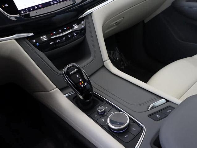 Photo of 2024 Stellar Black Metallic Cadillac XT6