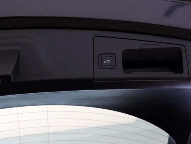 Photo of 2024 Stellar Black Metallic Cadillac XT4