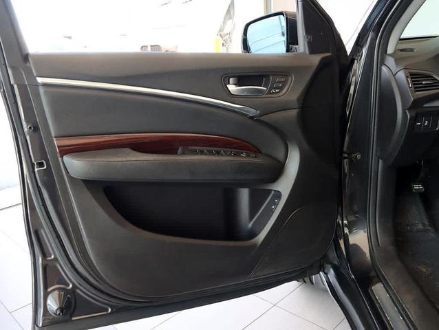 Photo of 2014 Graphite Luster Metallic Acura MDX