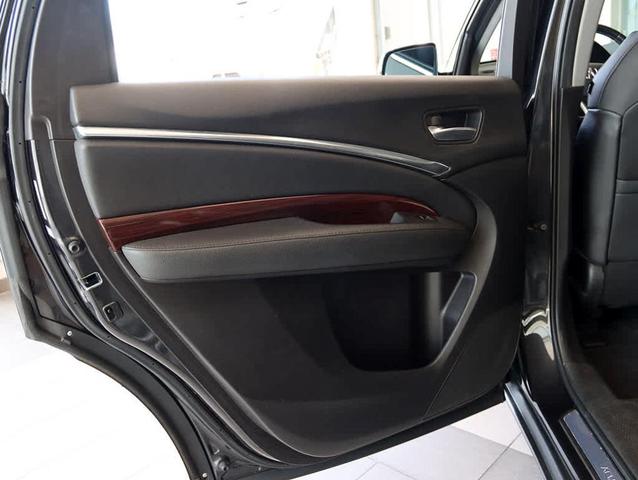 Photo of 2014 Graphite Luster Metallic Acura MDX