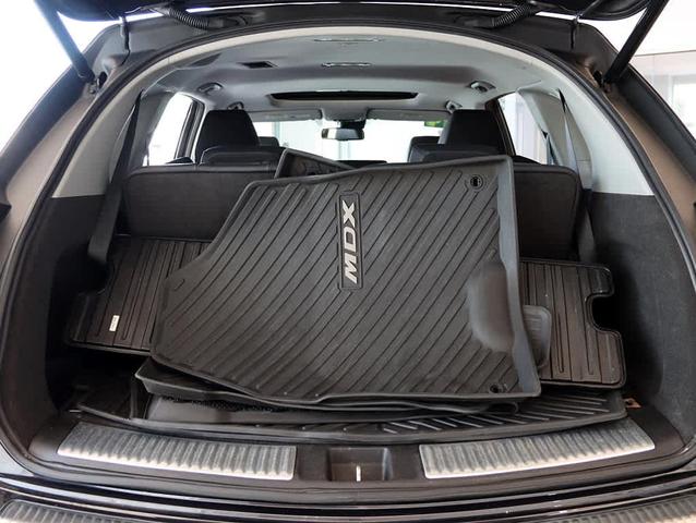 Photo of 2014 Graphite Luster Metallic Acura MDX