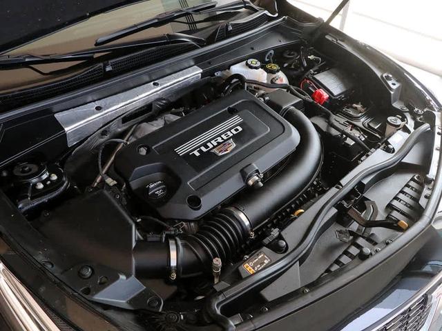Photo of 2021 Stellar Black Metallic Cadillac XT4