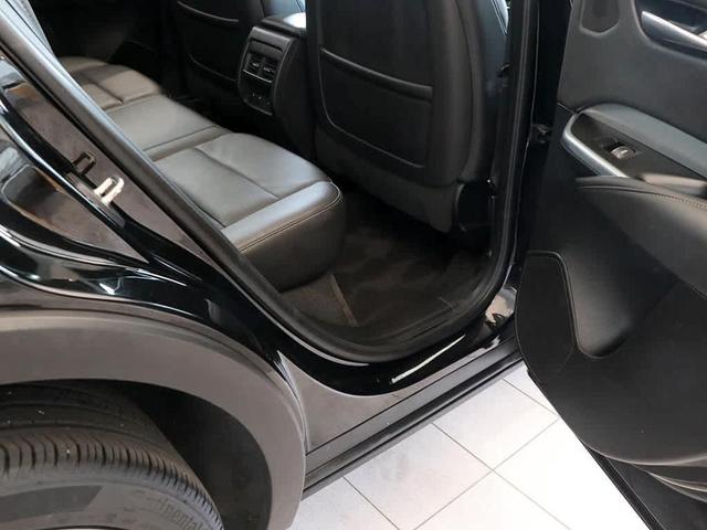 Photo of 2021 Stellar Black Metallic Cadillac XT4