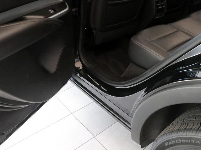 Photo of 2021 Stellar Black Metallic Cadillac XT4
