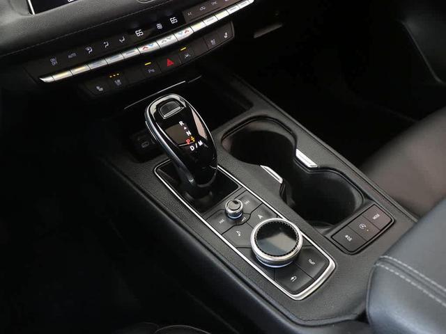Photo of 2021 Stellar Black Metallic Cadillac XT4