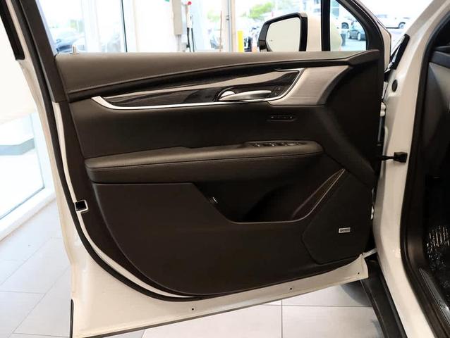 Photo of 2022 Crystal White Tri-Coat Cadillac XT5