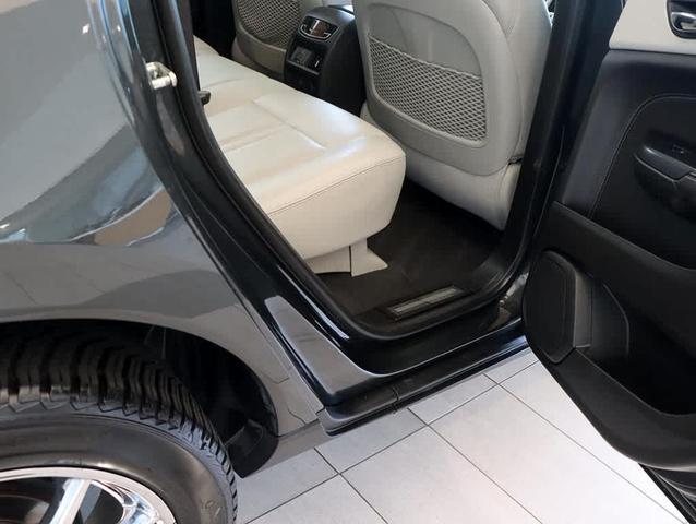 Photo of 2014 Graphite Metallic Cadillac SRX
