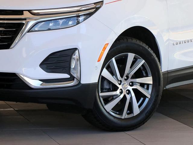 Photo of 2022 Summit White Chevrolet Equinox