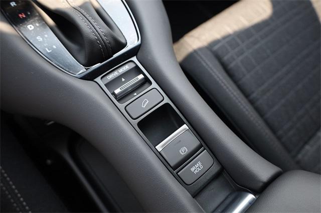 Photo of 2026 Modern Steel Metallic Honda HR-V