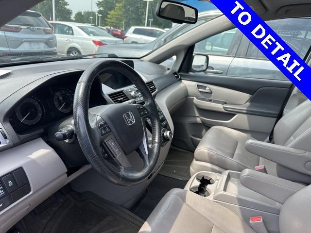 Photo of 2013 Alabaster Silver Metallic Honda Odyssey