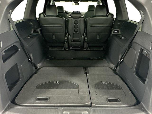 Photo of 2026 Platinum White Pearl Honda Odyssey