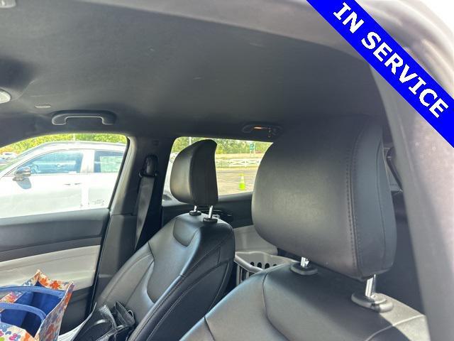 Photo of 2024 Bright White Clearcoat Jeep Compass