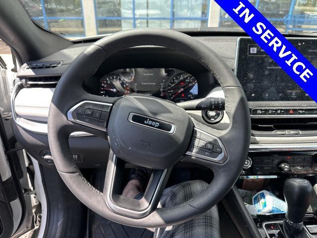 Photo of 2024 Bright White Clearcoat Jeep Compass