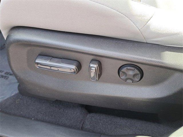 Photo of 2022 Lunar Silver Metallic Honda CR-V