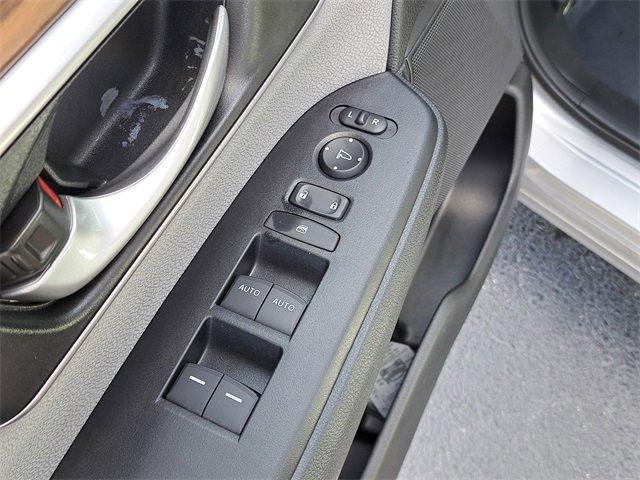 Photo of 2022 Lunar Silver Metallic Honda CR-V