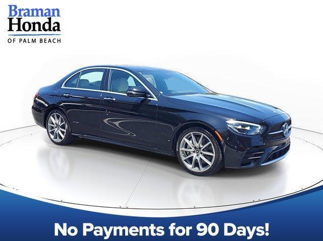 Photo of 2022 Obsidian Black Metallic Mercedes-Benz E-Class