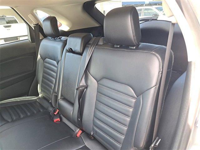 Photo of 2024 Silver Metallic Ford Edge