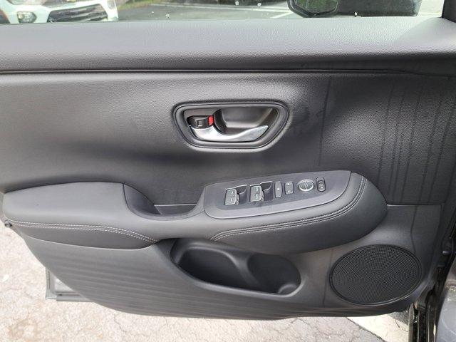 Photo of 2026 Platinum White Pearl Honda HR-V