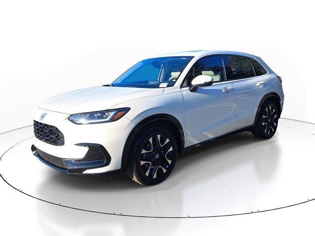 Photo of 2026 Platinum White Pearl Honda HR-V