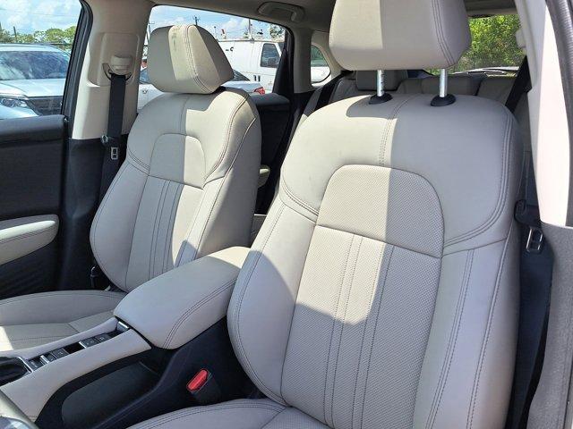 Photo of 2026 Platinum White Pearl Honda HR-V
