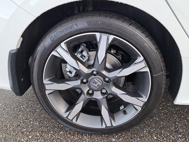 Photo of 2026 Platinum White Pearl Honda Civic Hybrid