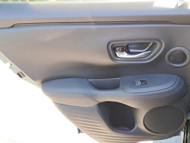 Photo of 2026 Platinum White Pearl Honda HR-V