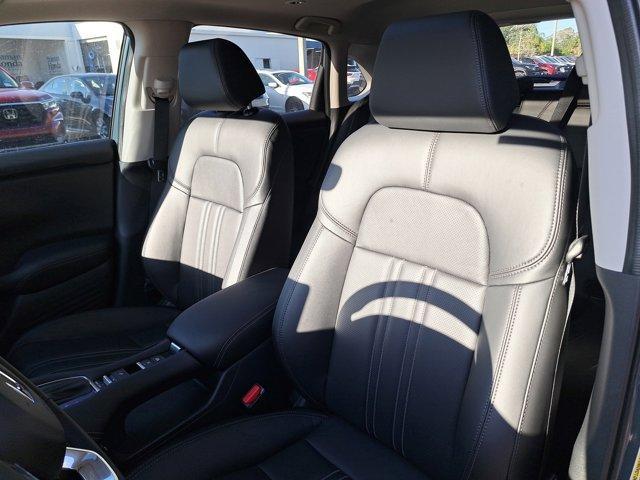 Photo of 2026 Platinum White Pearl Honda HR-V