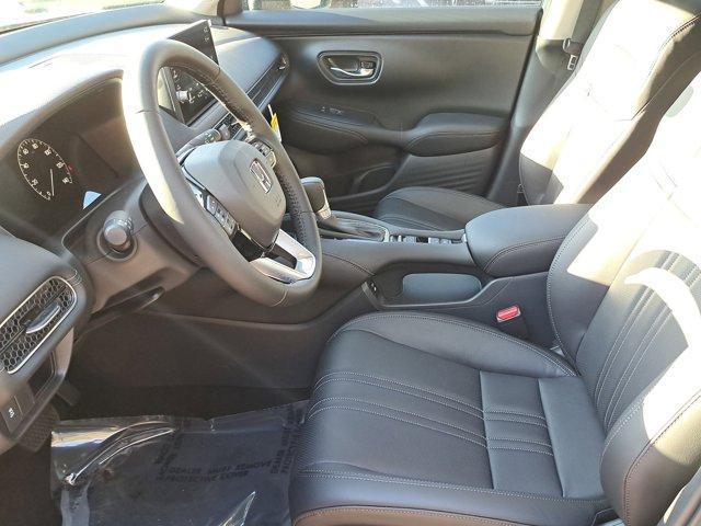 Photo of 2026 Platinum White Pearl Honda HR-V