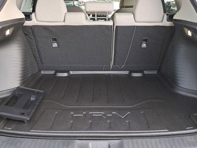 Photo of 2026 Platinum White Pearl Honda HR-V