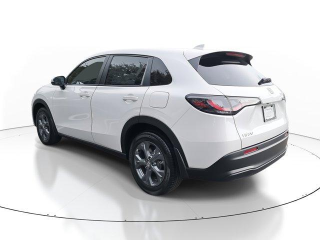 Photo of 2026 Platinum White Pearl Honda HR-V