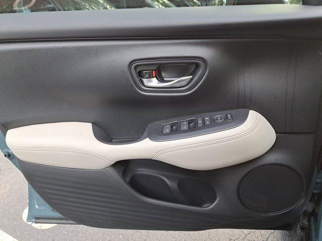 Photo of 2026 Platinum White Pearl Honda HR-V