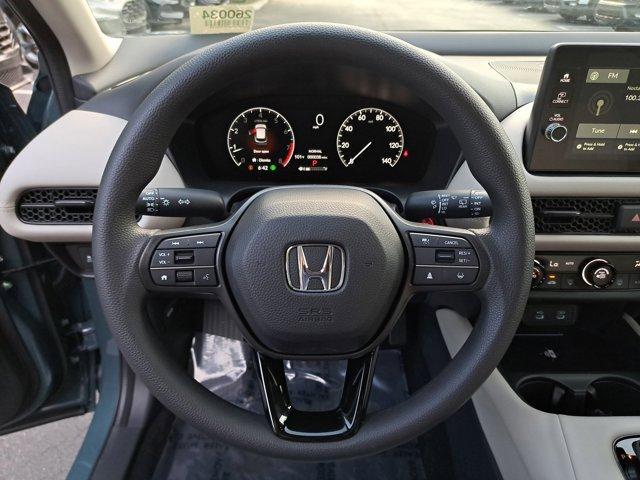 Photo of 2026 Platinum White Pearl Honda HR-V