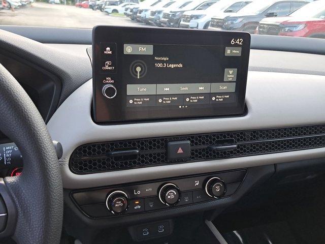 Photo of 2026 Platinum White Pearl Honda HR-V