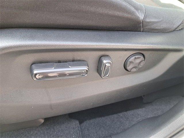 Photo of 2022 Platinum White Pearl Honda CR-V
