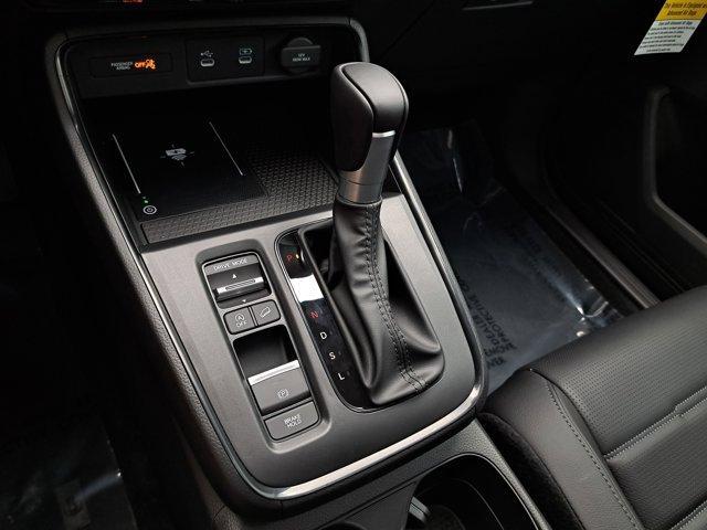 Photo of 2026 Platinum White Pearl Honda CR-V